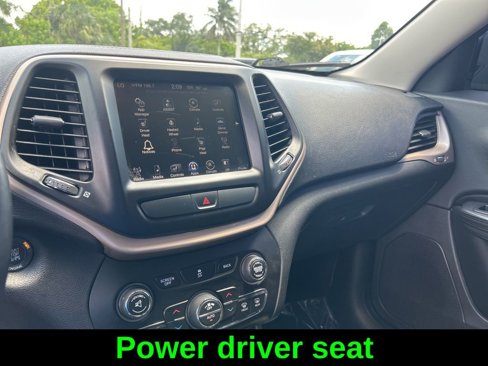 Certified 2015 Jeep Cherokee Limited image 13