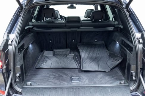 Used 2022 BMW X5 xDrive40i w/ M Sport Package image 11
