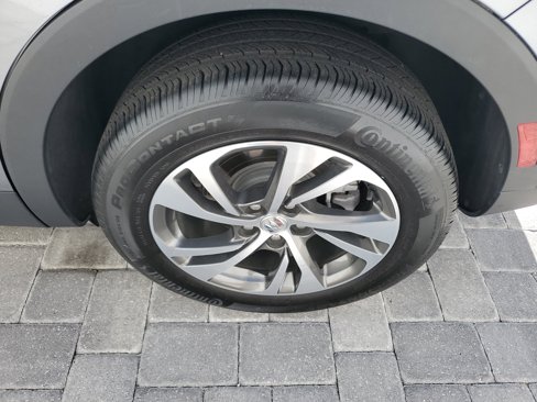 Used 2022 Buick Envision Essence w/ Safety Package image 7