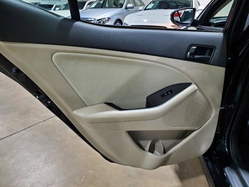 Used 2014 Kia Optima LX image 24