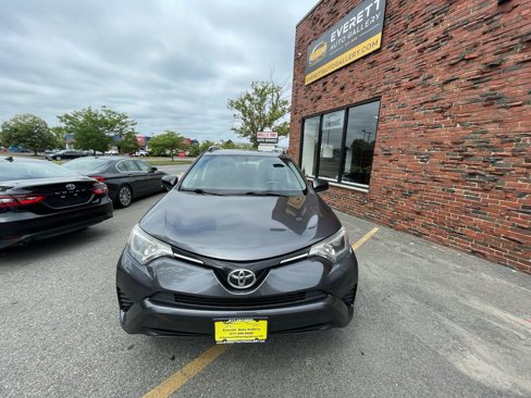 Used 2016 Toyota RAV4 LE image 9