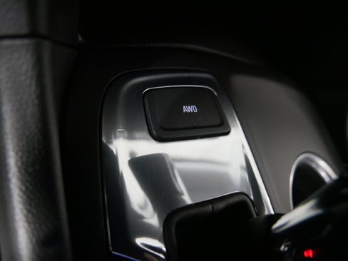 Used 2021 Chevrolet Equinox LT image 29