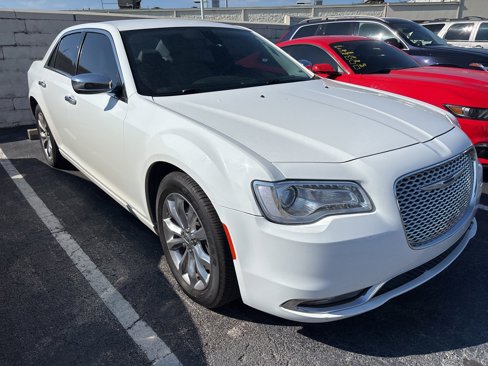 Used 2018 Chrysler 300 Limited image 3