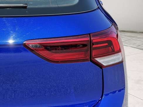 Used 2022 Volkswagen Golf R image 61