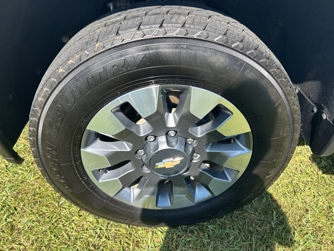 Used 2022 Chevrolet Silverado 2500 Custom w/ Custom Convenience Package image 23