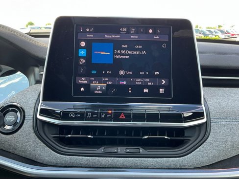 New 2025 Jeep Compass Latitude image 29