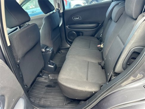 Used 2018 Honda HR-V LX image 14