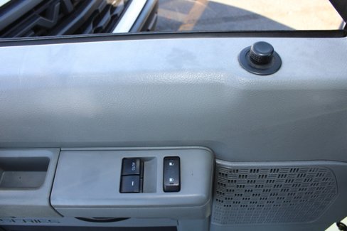 Used 2013 Ford E-150 and Econoline 150 image 12