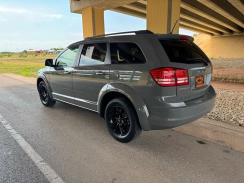 Used 2020 Dodge Journey SE w/ SE Popular Equipment Group image 5