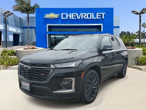Used 2022 Chevrolet Traverse RS image 2