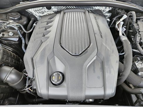 Certified 2025 Porsche Macan image 41
