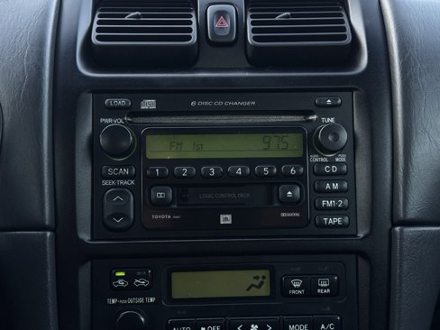 Used 2002 Toyota Solara SE image 2