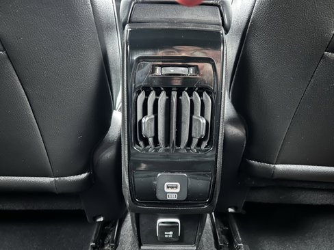 Certified 2024 Jeep Compass Latitude image 17