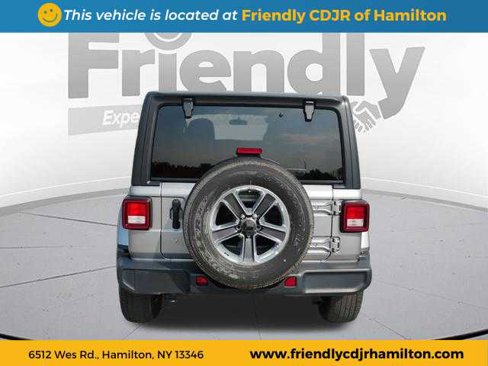 Used 2020 Jeep Wrangler Unlimited Sahara image 7