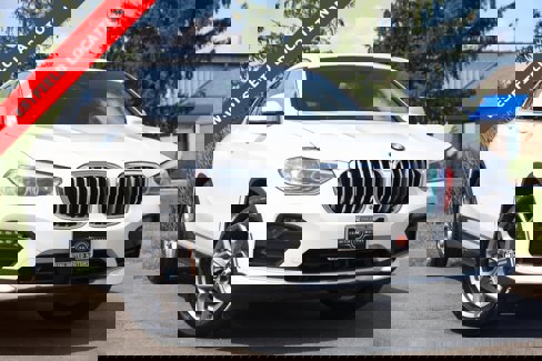 Used 2020 BMW X4 xDrive30i w/ Premium Package Essential image 1