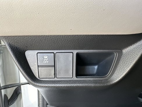Certified 2023 Honda HR-V LX image 7