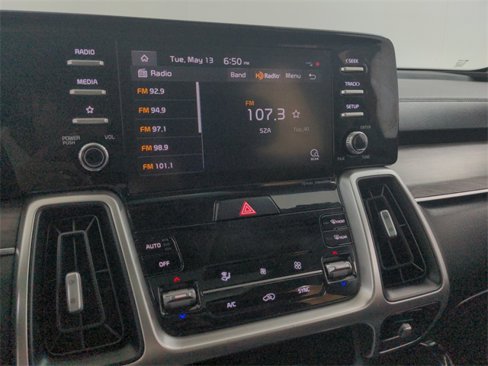 Used 2021 Kia Sorento EX w/ Panoramic Sunroof Package image 34