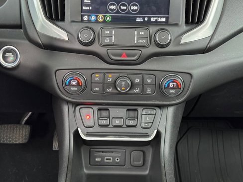 Used 2019 GMC Terrain SLT w/ Preferred Package image 21