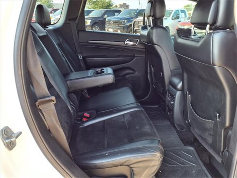 Used 2017 Jeep Grand Cherokee Altitude image 11