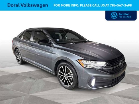 Certified 2022 Volkswagen Jetta Sport image 2