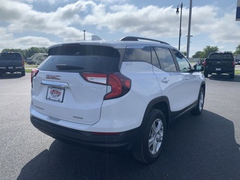 Used 2023 GMC Terrain SLE w/ Driver Convenience Package image 6