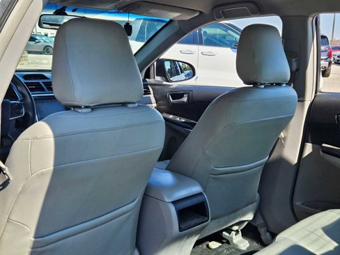 Used 2013 Toyota Camry L image 14