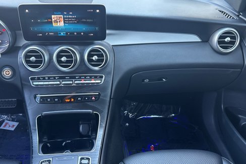 Used 2022 Mercedes-Benz GLC 300 4MATIC image 29