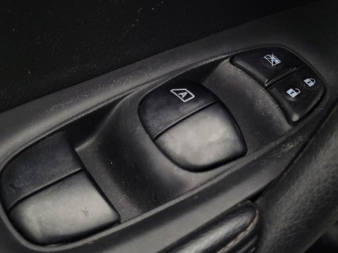 Used 2016 Nissan Rogue SL w/ SL Premium Package image 27