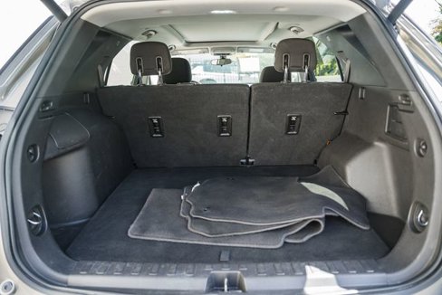 Used 2018 Chevrolet Equinox LT w/ Sun & Infotainment Package image 13