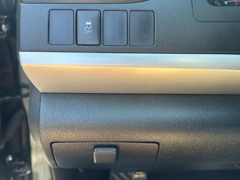 Used 2016 Toyota Camry SE image 19
