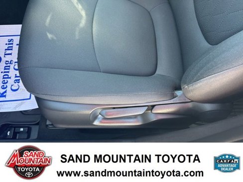 Used 2022 Toyota Corolla LE image 16