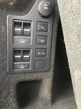 Used 2017 Land Rover Discovery HSE image 19