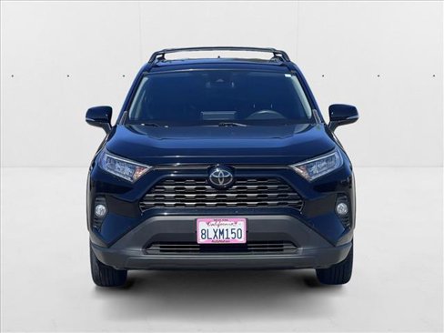 Used 2019 Toyota RAV4 XLE image 2