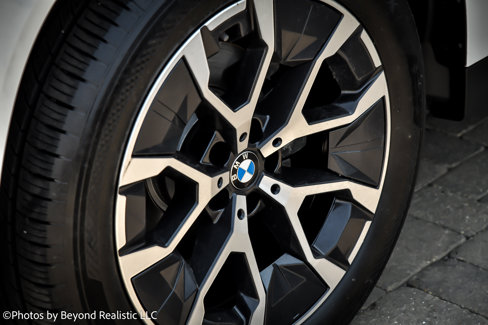Used 2025 BMW X3 xDrive30i w/ Premium Package image 13