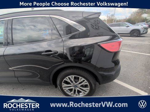 Used 2022 Ford Escape SEL image 4