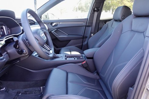 New 2025 Audi Q3 2.0T Premium image 13