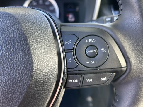 Used 2021 Toyota Corolla SE image 14