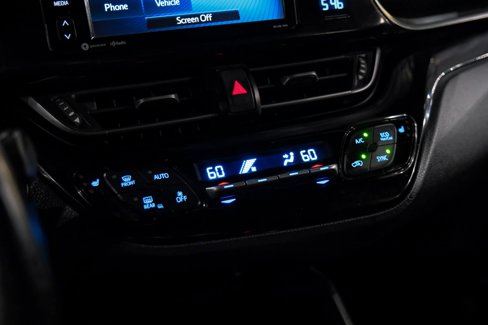 Used 2018 Toyota C-HR XLE image 28