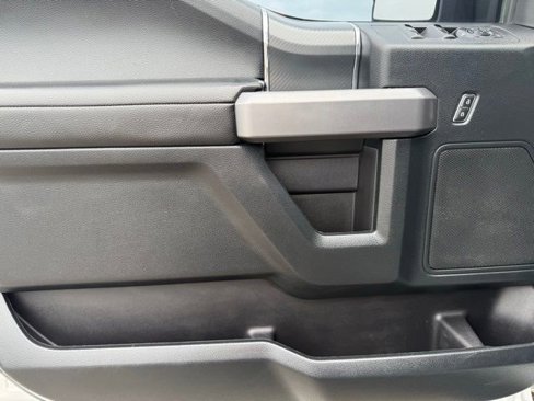 Used 2019 Ford F150 XLT w/ Equipment Group 302A Luxury image 9