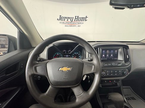 Used 2020 Chevrolet Colorado W/T image 2