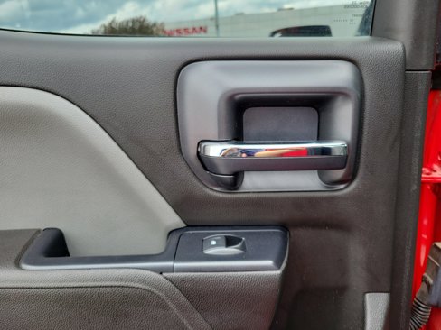 Used 2018 Chevrolet Silverado 1500 Custom image 12