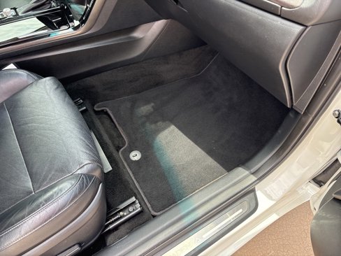 Used 2020 Kia Cadenza Technology image 28