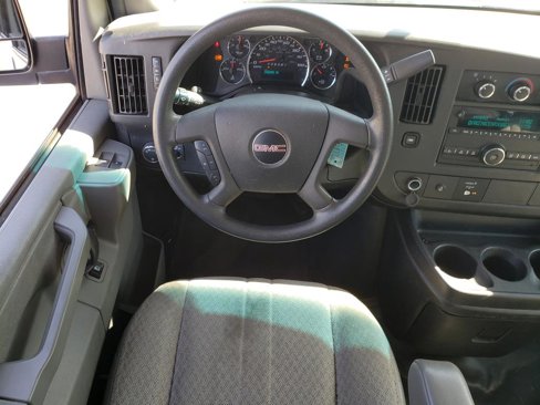 Used 2017 GMC Savana 2500 image 17