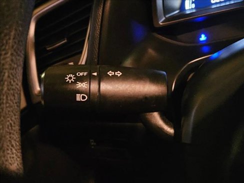 Used 2018 MAZDA MAZDA3 Sport image 12