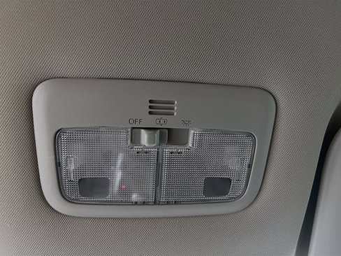 Used 2019 Toyota Corolla LE image 20