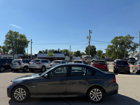 Used 2007 BMW 328xi Sedan image 2