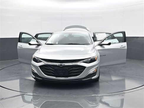 Used 2021 Chevrolet Malibu RS image 31