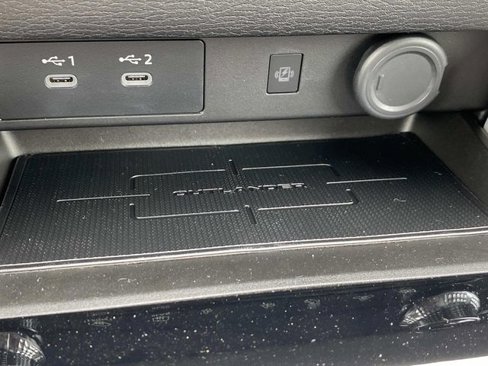 New 2025 Mitsubishi Outlander AWD image 13