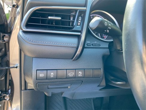 Used 2024 Toyota Camry XLE image 18