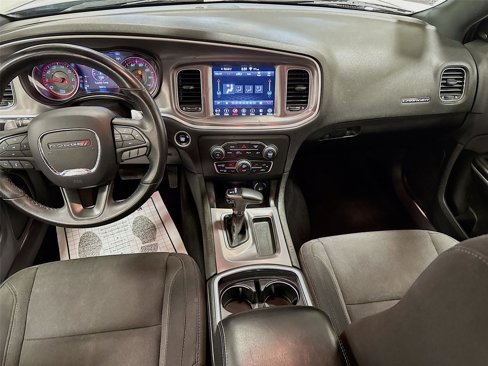 Used 2019 Dodge Charger SXT image 20